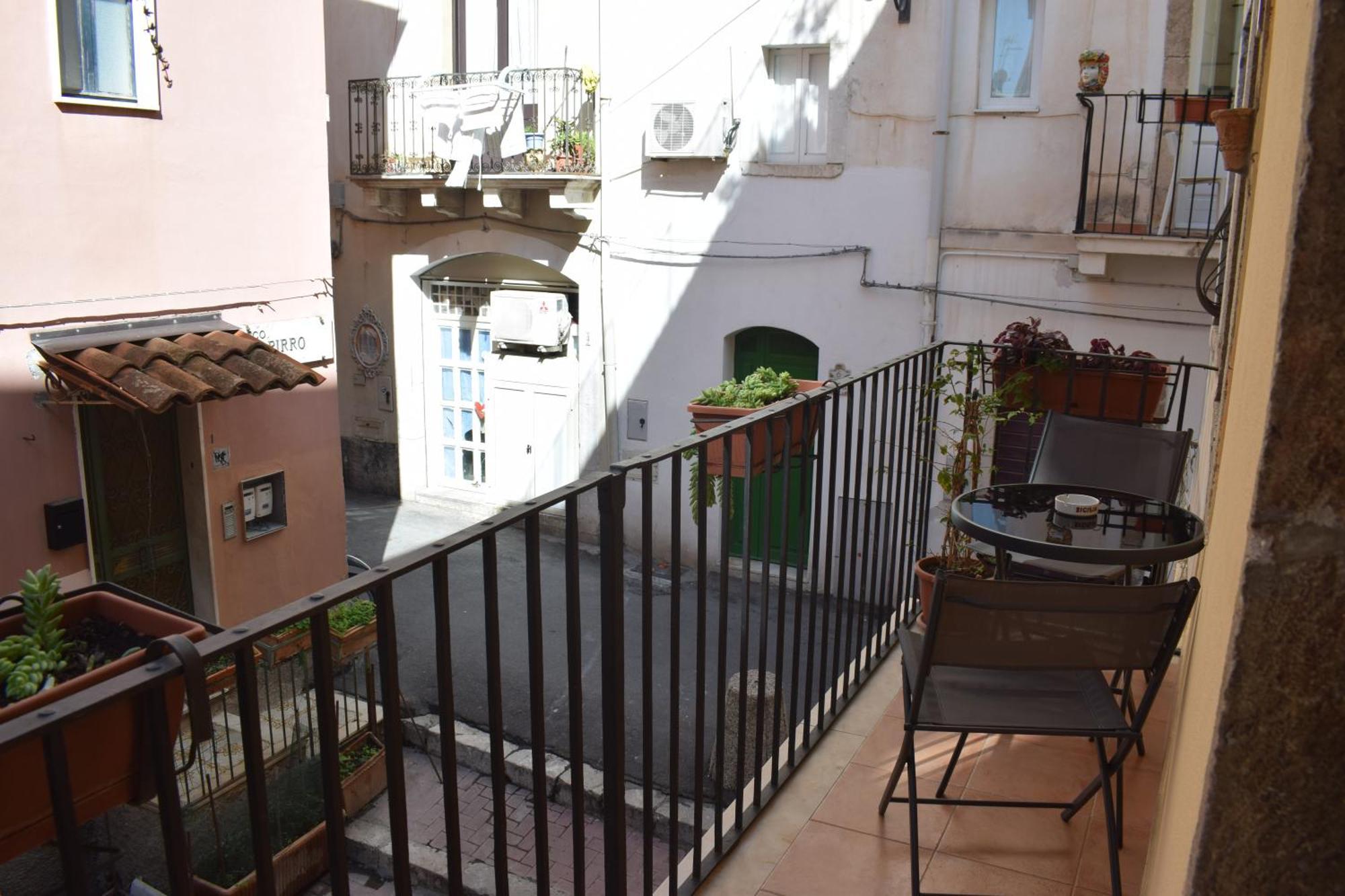 Apartamento Sbiriddu'S House Taormina Exterior foto